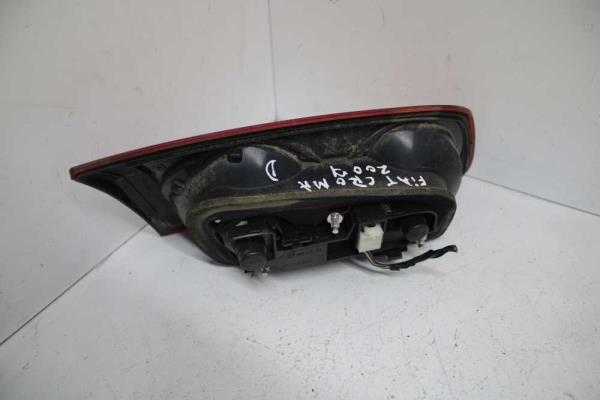 FEU ARRIERE DROIT FIAT CROMA 2005-2010 - Vue 2